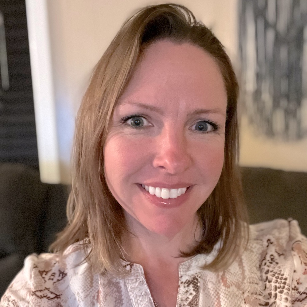 Meet your Posher, Cassandra